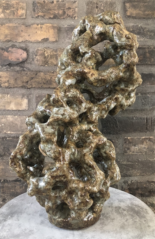 Keramik skulptur af Pernille Calundan